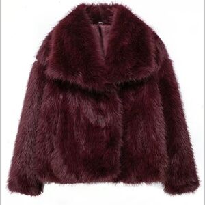 Polyester faux fur jacket. TikTok Brand Size:XS